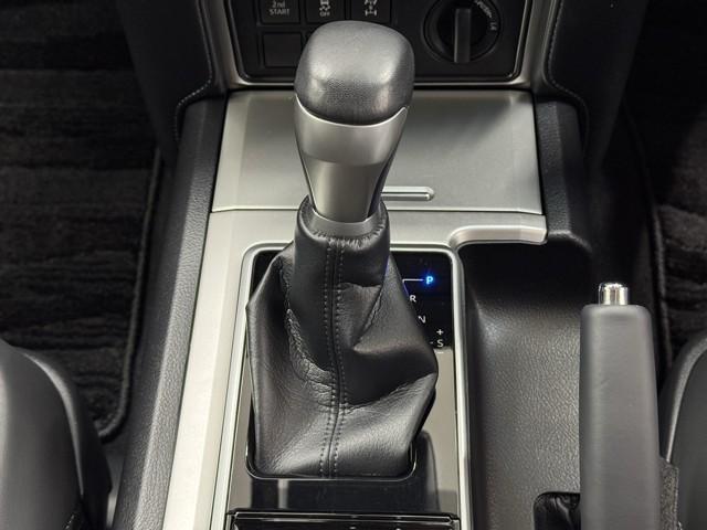 ランドクルーザープラド TX Lパッケージ マットブラックエディション アルミ ABS ETC車載器 電動シート 盗難防止装置 メモリーナビ キーレス LEDヘッドランプ レザー クルコン パノラマルーフ スマートエントリー Bカメラ エアコン 記録簿 4×4 ドラレコ(10枚目)