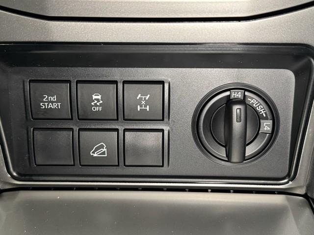 ランドクルーザープラド TX Lパッケージ マットブラックエディション アルミ ABS ETC車載器 電動シート 盗難防止装置 メモリーナビ キーレス LEDヘッドランプ レザー クルコン パノラマルーフ スマートエントリー Bカメラ エアコン 記録簿 4×4 ドラレコ(12枚目)