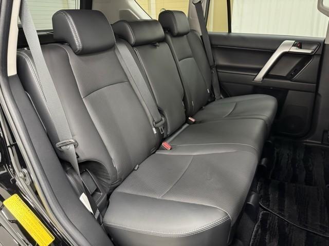 ランドクルーザープラド TX Lパッケージ マットブラックエディション アルミ ABS ETC車載器 電動シート 盗難防止装置 メモリーナビ キーレス LEDヘッドランプ レザー クルコン パノラマルーフ スマートエントリー Bカメラ エアコン 記録簿 4×4 ドラレコ(16枚目)