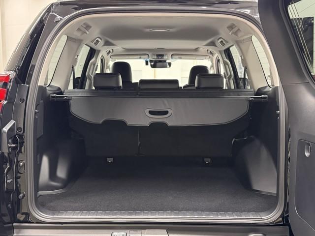 ランドクルーザープラド TX Lパッケージ マットブラックエディション アルミ ABS ETC車載器 電動シート 盗難防止装置 メモリーナビ キーレス LEDヘッドランプ レザー クルコン パノラマルーフ スマートエントリー Bカメラ エアコン 記録簿 4×4 ドラレコ(17枚目)