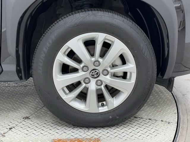 ヤリスクロス G ETC装備 リヤカメラ 点検記録簿 スマートエントリー イモビライザー オートエアコン アルミホイール キーレス パワーウィンドウ クルコン ABS ドライブレコーダー エアバッグ パワーステアリング(18枚目)