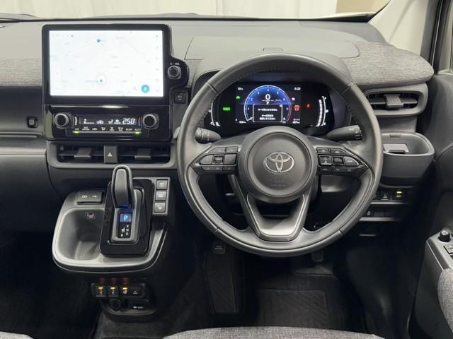 シエンタ ハイブリッドZ TSS エアバック アルミ キーレスエントリー ナビTV イモビライザー 整備記録簿 バックモニター LEDヘッドライト ETC車載器 横滑り防止 スマートキー オートエアコン サイドエアバッグ(4枚目)