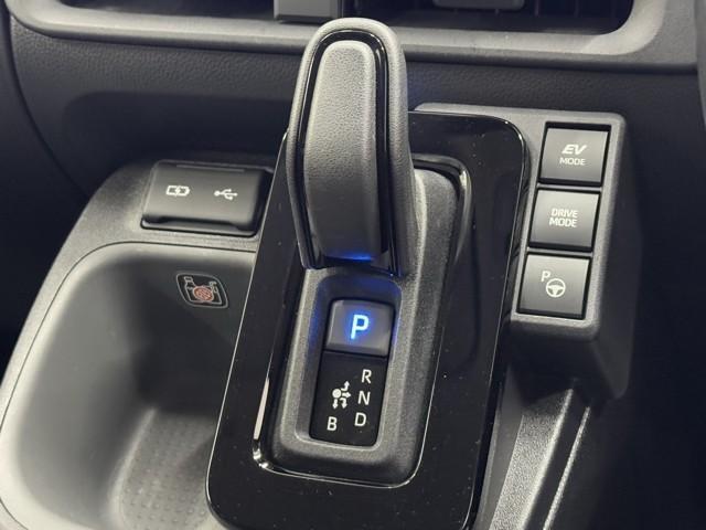 シエンタ ハイブリッドZ TSS エアバック アルミ キーレスエントリー ナビTV イモビライザー 整備記録簿 バックモニター LEDヘッドライト ETC車載器 横滑り防止 スマートキー オートエアコン サイドエアバッグ(11枚目)