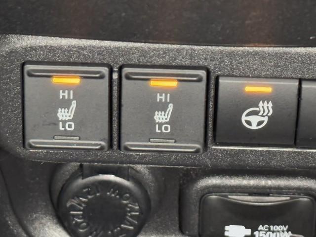 シエンタ ハイブリッドZ TSS エアバック アルミ キーレスエントリー ナビTV イモビライザー 整備記録簿 バックモニター LEDヘッドライト ETC車載器 横滑り防止 スマートキー オートエアコン サイドエアバッグ(14枚目)