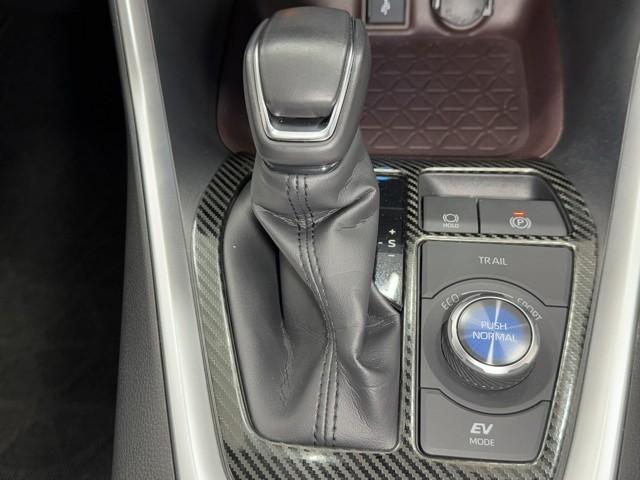 RAV4 ハイブリッドG 衝突被害軽減装置 ドライブレコーダ AC100V電源 バックモニター 整備記録簿 地デジTV LEDヘッドライト スマキー 電動シ-ト AWD TVナビ パワステ 横滑り防止装置 クルコン AAC(12枚目)