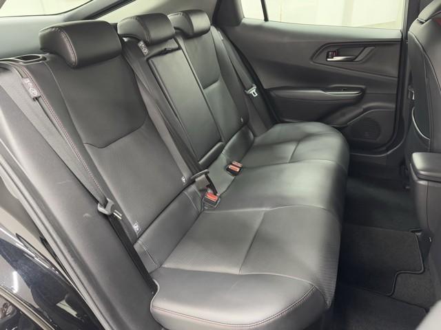 プリウス Z リアカメラ プリクラッシュ PWシート メモリナビ AC100V電源 LEDランプ ナビ・TV オートクルーズ アルミホイール ドライブレコーダ AC 運転席エアバッグ 横滑り防止装置 ETC付(17枚目)