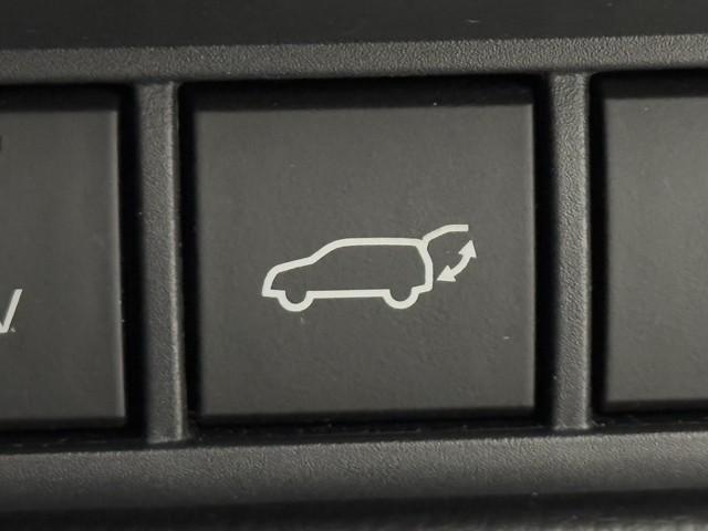 プリウス Z リアカメラ プリクラッシュ PWシート メモリナビ AC100V電源 LEDランプ ナビ・TV オートクルーズ アルミホイール ドライブレコーダ AC 運転席エアバッグ 横滑り防止装置 ETC付(18枚目)