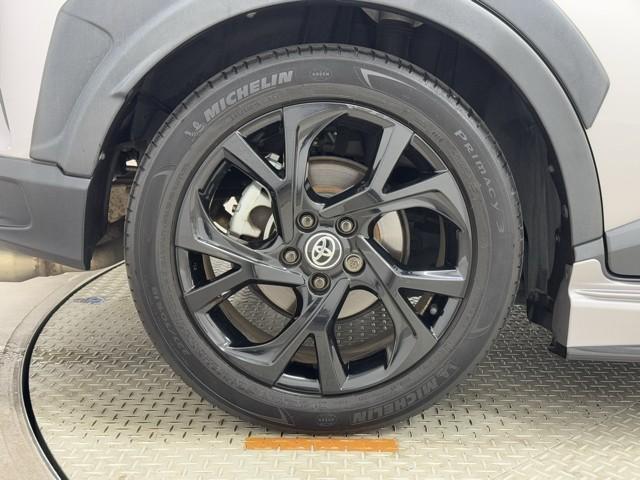 C-HR G モード ネロ セーフティプラス PCS AC100V電源 盗難防止 Rカメラ LEDライト アイドリングストップ ナビTV フルセグTV アルミ クルーズC エアバッグ ABS エアロ スマートキ- ETC車載器 キーフリー(18枚目)