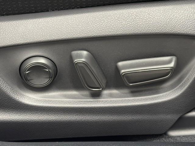 プリウス A AC100V 衝突軽減ブレーキシステム Bモニタ 記録簿有 LEDヘッド クルーズコントロール セキュリティー スマートキー パワーステアリング Pシート Iストップ ETC アルミホイル SRS(15枚目)