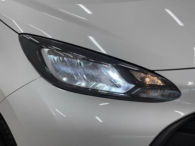 アクア B AC100V エアコン 前席パワーウィンドウ ESC オートクルーズコントロール LEDライト エアバッグ メモリーナビ パワステ ナビ アイドリングストップ 記録簿 ミュージックプレイヤー接続可(17枚目)