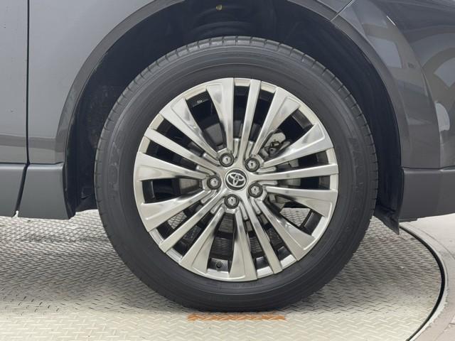 ハリアーハイブリッド Z レザーパッケージ パノラマサンルーフ 地デジ 横滑防止 盗難防止システム Bモニター 革 LEDライト パワーウィンドウ クルコン スマートキ- 助手席エアバック パワーシート エアバッグ 点検記録簿 オートエアコン(18枚目)