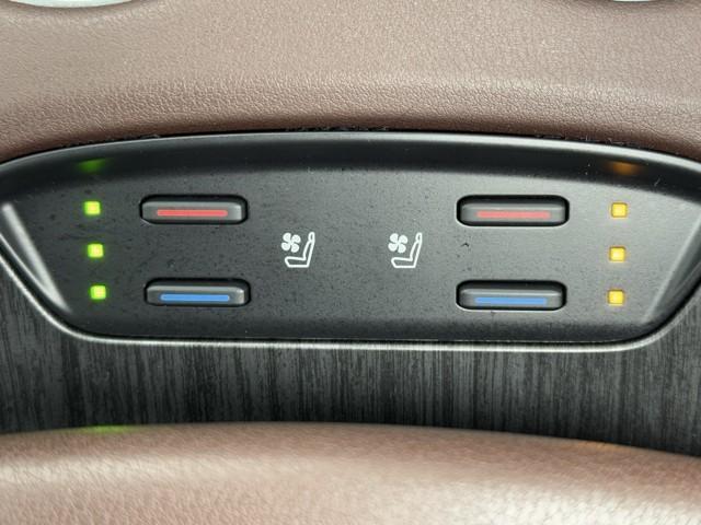 ハリアーハイブリッド Z レザーパッケージ パノラマサンルーフ 地デジ 横滑防止 盗難防止システム Bモニター 革 LEDライト パワーウィンドウ クルコン スマートキ- 助手席エアバック パワーシート エアバッグ 点検記録簿 オートエアコン(13枚目)