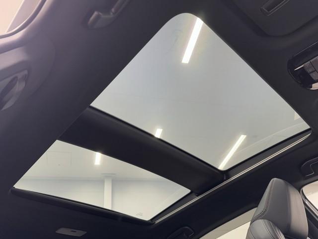 ハリアーハイブリッド Z レザーパッケージ パノラマサンルーフ 地デジ 横滑防止 盗難防止システム Bモニター 革 LEDライト パワーウィンドウ クルコン スマートキ- 助手席エアバック パワーシート エアバッグ 点検記録簿 オートエアコン(19枚目)