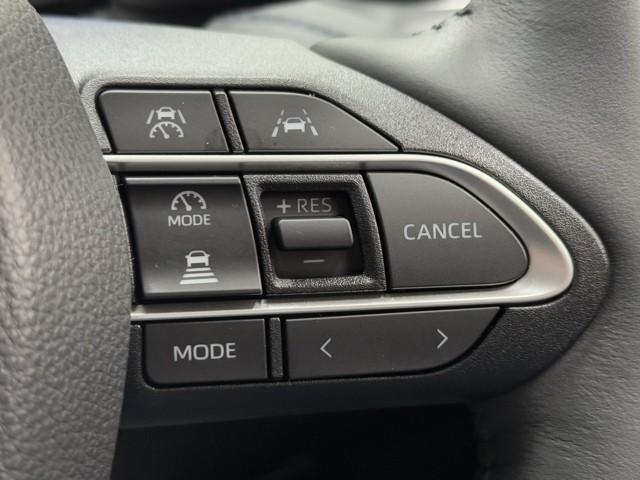 ヴォクシー ハイブリッドS-Z パワーウィンドウ DVD再生機能 インテリキー 横滑防止装置 地デジTV アクティブクルーズコントロール 1オナ フルオートエアコン リアカメラ エアバッグ ABS 100V充電 ナビTV WAC(12枚目)