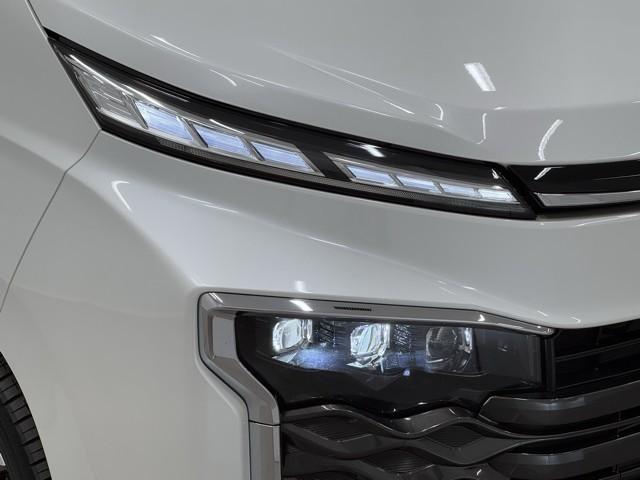 ヴォクシー ハイブリッドS-Z パワーウィンドウ DVD再生機能 インテリキー 横滑防止装置 地デジTV アクティブクルーズコントロール 1オナ フルオートエアコン リアカメラ エアバッグ ABS 100V充電 ナビTV WAC(18枚目)