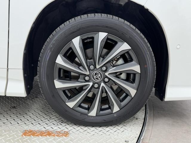 ヴォクシー ハイブリッドS-Z パワーウィンドウ DVD再生機能 インテリキー 横滑防止装置 地デジTV アクティブクルーズコントロール 1オナ フルオートエアコン リアカメラ エアバッグ ABS 100V充電 ナビTV WAC(19枚目)