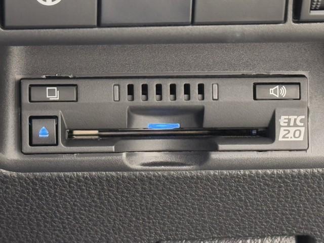 アクア Z LEDヘッドライト スマートキー 100V電源 イモビライザー アルミホイール ドライブレコーダー オートクルーズコントロール 点検記録簿 フルセグTV エアコン ESC ナビ&TV ETC キーレス(9枚目)