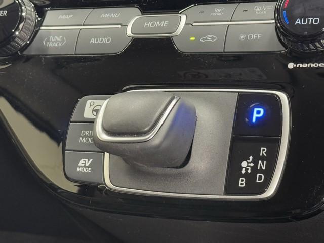 アクア Z LEDヘッドライト スマートキー 100V電源 イモビライザー アルミホイール ドライブレコーダー オートクルーズコントロール 点検記録簿 フルセグTV エアコン ESC ナビ&TV ETC キーレス(11枚目)