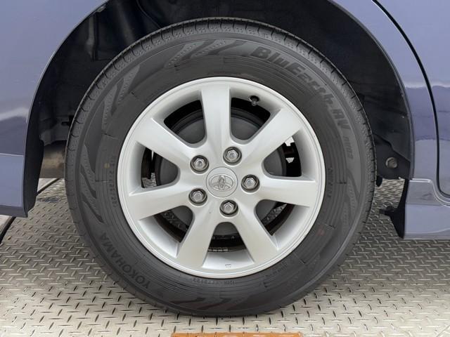 アイシス プラタナ Bカメ プッシュスタートスマートキー パワーウインドウ HDDナビ キーレスエントリー ダブルエアバッグ ナビ ワンオーナー車 オートエアコン 3列シート イモビライザー ETC パワステ ABS(19枚目)