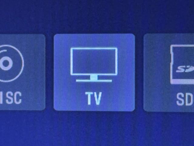 ルーミー Ｘ　左オートスライド　ＡＣ　ＶＳＣ　点検記録簿　地上デジタル　ＰＷ　ＷエアＢ　イモビライザー　パワーステアリング　エアバッグ　バックモニター　フルフラット　アイドルストップ　メディアプレイヤー接続　ＡＢＳ（7枚目）