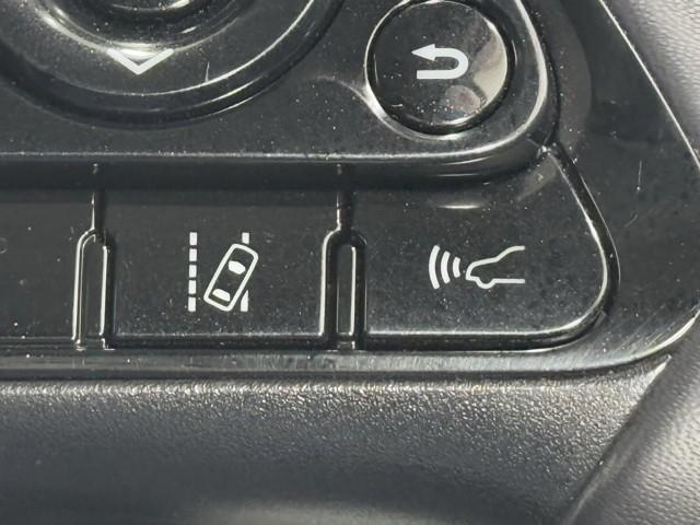 プリウス Ｓツーリングセレクション　エアロ　エアバック　地デジ　１オーナー車　Ｂモニ　アイスト　ＡＣ１００Ｖ　定期点検記録簿　ＬＥＤヘッド　イモビ　オートクルーズ　横滑り防止　サイドエアバック　ＤＶＤ再生可　ＥＴＣ　スマートキー　ＡＢＳ（11枚目）