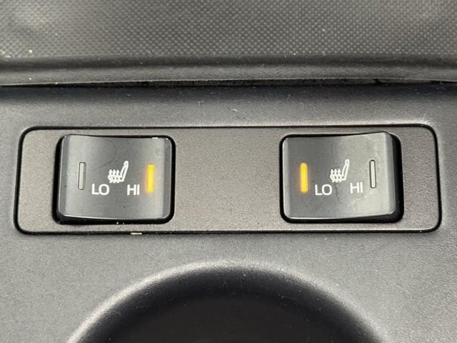 プリウス Ｓツーリングセレクション　エアロ　エアバック　地デジ　１オーナー車　Ｂモニ　アイスト　ＡＣ１００Ｖ　定期点検記録簿　ＬＥＤヘッド　イモビ　オートクルーズ　横滑り防止　サイドエアバック　ＤＶＤ再生可　ＥＴＣ　スマートキー　ＡＢＳ（14枚目）