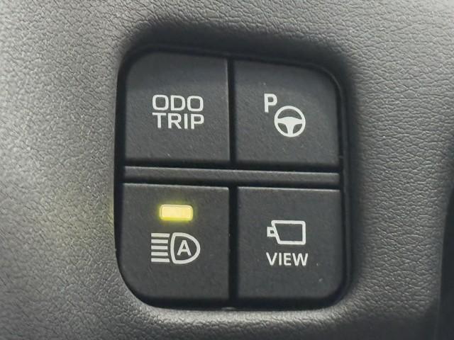 クラウンハイブリッド Ｓ　エレガンススタイルＩＩ　イモビライザー　バックモニター　ナビ＆ＴＶ　アルミホイール　オートクルーズコントロール　ＡＣ１００Ｖ　スマートキー　フルセグ　キーレス　ＥＴＣ　ドラレコ　メモリーナビ　ＤＶＤ再生　横滑り防止装置（11枚目）