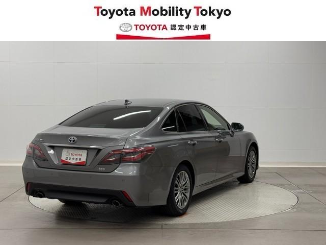 クラウンハイブリッド Ｓ　バックガイドモニター　メモリーナビゲーション　地デジＴＶ　ＥＴＣ車載器　電動シート　ＬＥＤヘッド　記録簿　イモビライザー　ドラレコ　アイドリングストップ　メディアプレイヤー接続　横滑り防止装置（2枚目）