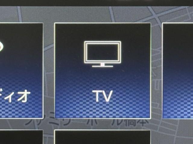 クラウンハイブリッド Ｓ　バックガイドモニター　メモリーナビゲーション　地デジＴＶ　ＥＴＣ車載器　電動シート　ＬＥＤヘッド　記録簿　イモビライザー　ドラレコ　アイドリングストップ　メディアプレイヤー接続　横滑り防止装置（7枚目）