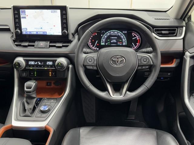 ＲＡＶ４ アドベンチャー　リヤカメラ　記録簿付　アルミ　クルーズＣ　ナビテレビ　ＬＥＤライト　イモビ　地デジ　ＥＳＣ　スマキー　ＰＳ　ＥＴＣ付き　エアコン　４ＷＤ車　電動パワーシート　パワーウインドウ　サイドエアバッグ　ＡＢＳ（4枚目）