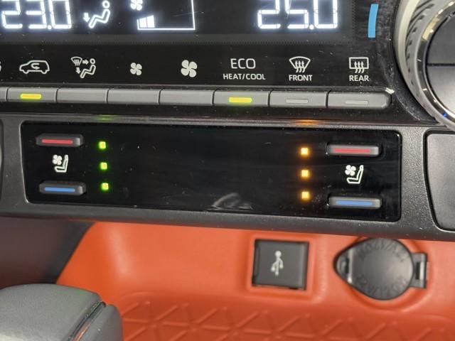 ＲＡＶ４ アドベンチャー　リヤカメラ　記録簿付　アルミ　クルーズＣ　ナビテレビ　ＬＥＤライト　イモビ　地デジ　ＥＳＣ　スマキー　ＰＳ　ＥＴＣ付き　エアコン　４ＷＤ車　電動パワーシート　パワーウインドウ　サイドエアバッグ　ＡＢＳ（12枚目）
