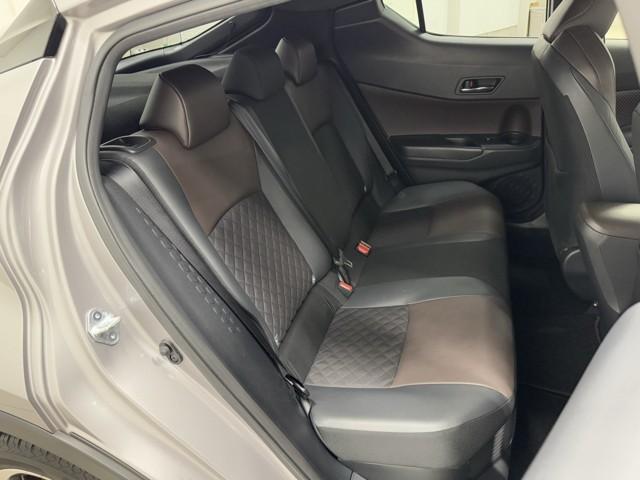 Ｃ－ＨＲ Ｇ　ハーフ革　ＴＳＳ　ワンオナ　アイドルストップ　定期点検記録簿　ＬＥＤヘッド　バックモニタ　イモビライザー　ナビ＆ＴＶ　ＥＴＣ付　キーフリーシステム　スマキー　横滑り防止機能　クルーズＣ　ワンセグＴＶ（17枚目）