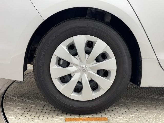 カローラツーリング ハイブリッド　Ｇ－Ｘ　衝突軽減ブレーキ　横滑り防止　盗難防止システム　Ｂカメ　ドライブレコーダー　Ｗエアバック　メディアプレイヤー接続　サイドエアバッグ　クルコン　ナビ　ＬＥＤヘッドライト　エアバッグ　ＥＴＣ　キーレス（18枚目）