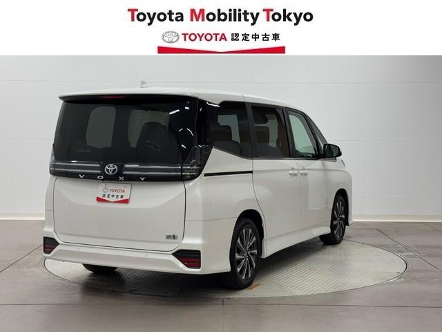 ヴォクシー ハイブリッドS-Z パワーウィンドウ DVD再生機能 インテリキー 横滑防止装置 地デジTV アクティブクルーズコントロール フルオートエアコン リアカメラ エアバッグ ABS 100V充電 ナビTV WAC キーレス(2枚目)