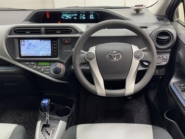 アクア Ｓ　スマートキープッシュスタート　キーレスエントリ　ドラレコ付　フルセグ地デジ　イモビ　ナビ＆ＴＶ　ワンオーナー車　オートエアコン　デュアルエアバック　ＥＳＣ　Ｂカメラ　パワーウィンドウ　ＡＵＸ端子（4枚目）