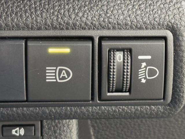 カローラスポーツ ハイブリッドG Z サイドエアバック 前後誤発進抑制 盗難防止 スマートキーシステム Bモニ オートクルーズ LEDライト エアバック オートエアコン ナビ AW デュアルエアバッグ 整備記録簿 キーレス パワステ(13枚目)