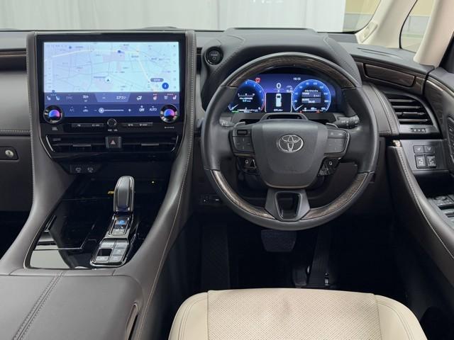 アルファードハイブリッド エグゼクティブラウンジ　本革　寒冷地仕様　フルセグＴＶ　ドライブレコーダー　アルミホイール　パノラミックルーフ　１００Ｖ電源　ＬＥＤヘッドライト　記録簿　４ＷＤ　スマートキー　ＤＶＤプレーヤー　パワーシート　ＥＴＣ　エアコン（5枚目）