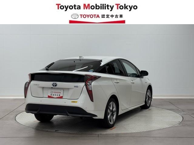 プリウス Ａプレミアム　ツーリングセレクション　横滑り防止機能　皮シート　運転席パワーシート　エアコン　１オナ　パワーウィンドウ　ナビ＆ＴＶ　アイドリングストップ　ＬＥＤライト　盗難防止装置　スマートキー＆プッシュスタート　キーレス　ＥＴＣ　ＡＢＳ（2枚目）