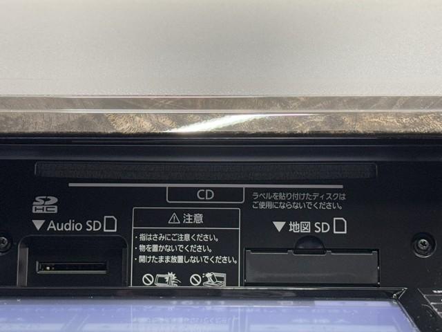 ハイエースバン スーパーＧＬ　ダークプライムＩＩ　ＬＥＤヘットライト　メモリーナビゲーション　ミュージックプレイヤー接続可　スマキー　ＡＢＳ　フルフラット　盗難警報装置　運転席エアバッグ　リアクーラー　ワンセグ　オートエアコン　パワーウインドウ（9枚目）