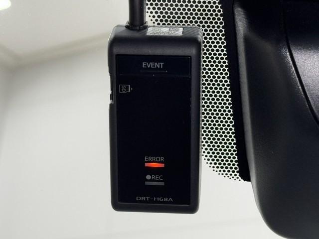 ハイエースバン スーパーＧＬ　ダークプライムＩＩ　ＬＥＤヘットライト　メモリーナビゲーション　ミュージックプレイヤー接続可　スマキー　ＡＢＳ　フルフラット　盗難警報装置　運転席エアバッグ　リアクーラー　ワンセグ　オートエアコン　パワーウインドウ（10枚目）