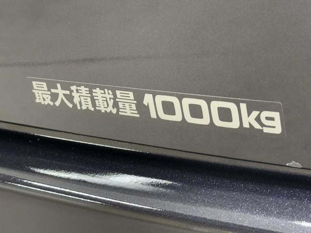 ハイエースバン スーパーＧＬ　ダークプライムＩＩ　ＬＥＤヘットライト　メモリーナビゲーション　ミュージックプレイヤー接続可　スマキー　ＡＢＳ　フルフラット　盗難警報装置　運転席エアバッグ　リアクーラー　ワンセグ　オートエアコン　パワーウインドウ（19枚目）