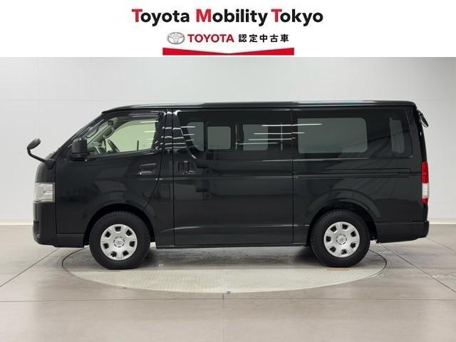 ハイエースバン ＤＸ　ＧＬパッケージ　リアエアコン　メモリナビ　ナビ＆ＴＶ　ワンセグＴＶ　バックモニター　横滑り防止装置　キーレスエントリー　エアコン　ＥＴＣ車載器　記録簿　パワステ　フロントパワーウインドウ　エアバック　セキュリティー（3枚目）