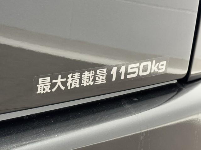 ハイエースバン ＤＸ　ＧＬパッケージ　リアエアコン　メモリナビ　ナビ＆ＴＶ　ワンセグＴＶ　バックモニター　横滑り防止装置　キーレスエントリー　エアコン　ＥＴＣ車載器　記録簿　パワステ　フロントパワーウインドウ　エアバック　セキュリティー（19枚目）