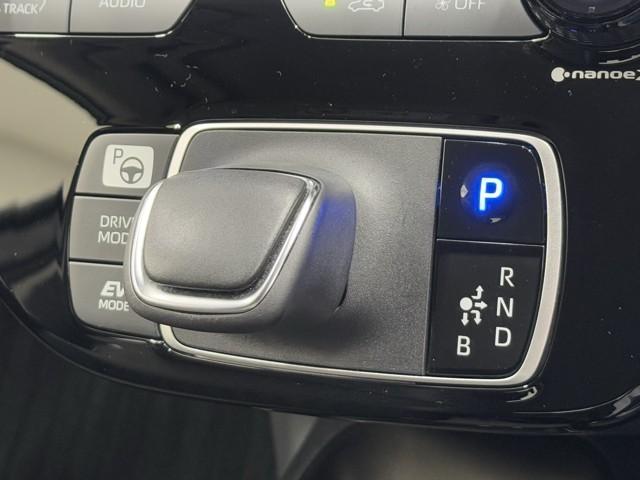 アクア Z LEDヘッドライト スマートキー 100V電源 イモビライザー アルミホイール ドライブレコーダー オートクルーズコントロール 点検記録簿 フルセグTV エアコン ESC ナビ&TV ETC キーレス(11枚目)