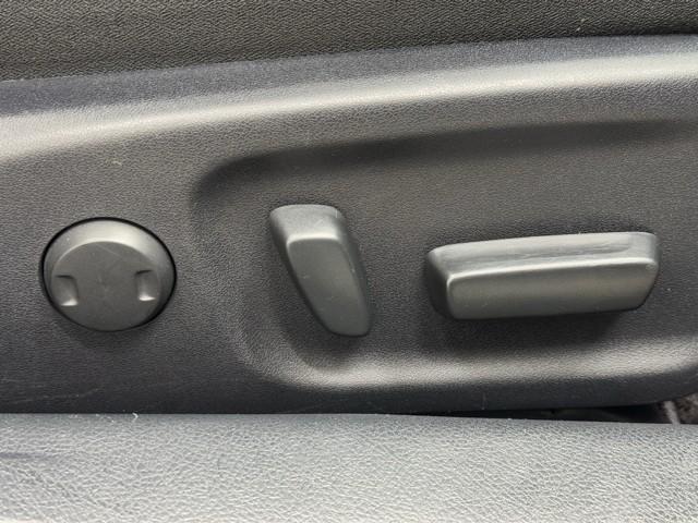 クラウンハイブリッド アスリートＳ　ＰＷ　ＥＴＣ付き　横滑防止装置　フルセグ地デジ　ＴＳＳ　整備記録簿　ＰＷシート　バックガイドモニター　ＴＶナビ　キーフリー　カーテンエアバッグ　ＡＡＣ　ＤＶＤ再生機能　ＨＤＤナビゲーションシステム（15枚目）