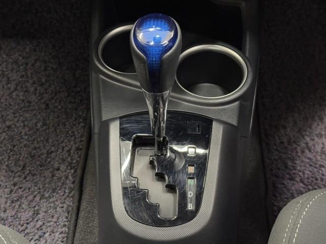 アクア G 誤発進抑制機能 バックモニタ セキュリティー ドライブレコーダ デュアルエアバック ナビTV I-STOP LED パワーウィンドウ 地デジ ESC ATエアコン ABS パワーステアリング ETC(12枚目)