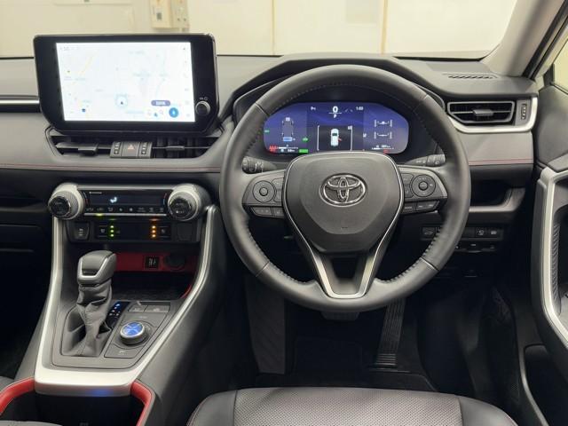 ＲＡＶ４ ハイブリッドアドベンチャー　オフロードパッケージＩＩ　インテリジェントクリアランスソナー　地デジフルセグ　横滑り防止機能　クルコン　ＬＥＤライト　ＡＷＤ　電動シート　バックモニター　アイドリングストップ　ナビ＆ＴＶ　記録簿　キーレス　エアコン　ＥＴＣ（4枚目）