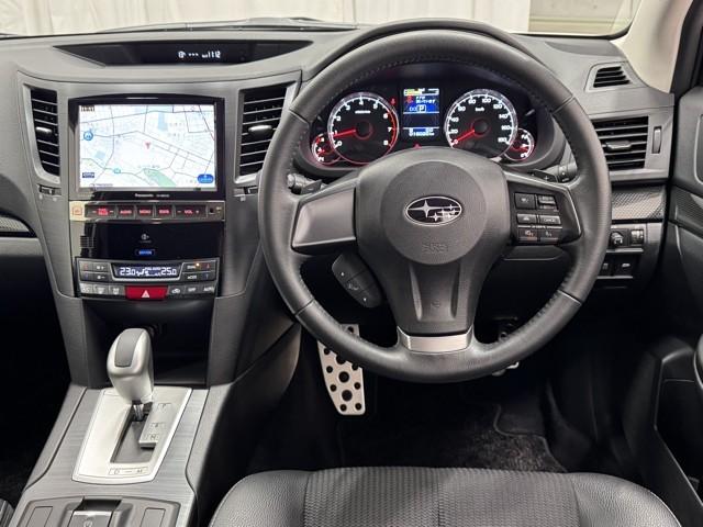 レガシィツーリングワゴン ２．５ｉ　Ｂスポーツアイサイト　Ｇパッケージ　オートクルーズ　軽減ブレーキ　カーテンエアバック　ＡＢＳ　エアバッグ　エアコン　横滑り防止機能　パワーウインドウ　ナビＴＶ　ＤＶＤ再生　ドライブレコーダー　パワステ　ＥＴＣ車載器　ＨＤＤナビ　４ｗｄ（4枚目）