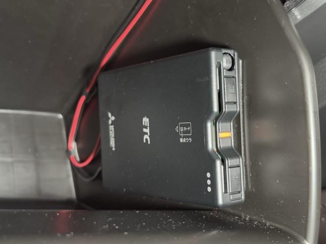 ＣＸ－８ ＸＤプロアクティブ　アドバンストキー　横滑り防止機能　クルーズコントロール　地デジ　アイスト　ＥＴＣ車載器　エアコン　パワーシート　三列シート　ナビ＆ＴＶ　メモリーナビ　キーレス　ミュージックプレイヤー接続可　記録簿（8枚目）