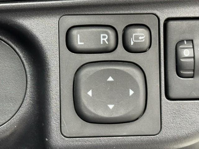 アクア L AC イモビライザー 前席PW ナビTV アイドリングストップ車 VSC メモリーナビゲーション 1セグ ETC車載器 SRS デュアルエアバック キーレスエントリーシステム ドライブレコーダ PS(11枚目)